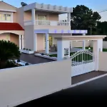 Hillside Horizon Villa
