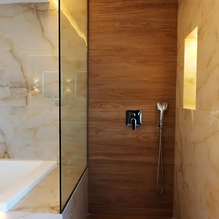 Willa Hillside Horizon *