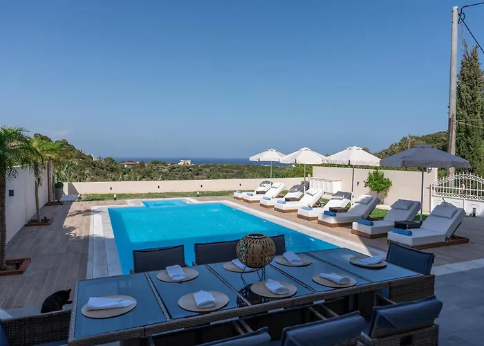 Hillside Horizon Sgourou